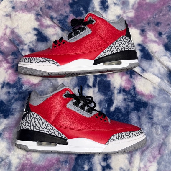 Jordan 3 Retro SE Unite - 8.5 Men’s/ 10 Women’s - Picture 7 of 8